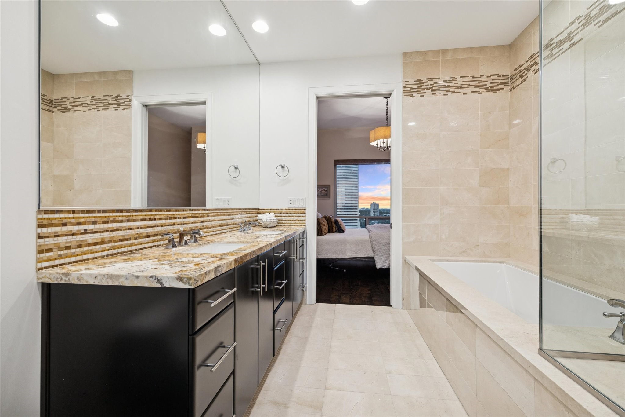 2207 Bancroft Lane, Unit 1606 Houston, TX 77027 - Photo 28 of 50