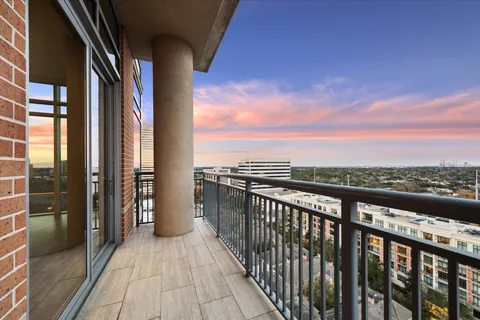 $1,190,000 | 2207 Bancroft Lane, Unit 1606, Houston, TX 77027