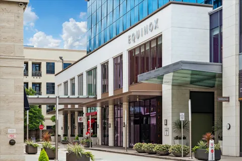 $1,190,000 | 2207 Bancroft Lane, Unit 1606, Houston, TX 77027