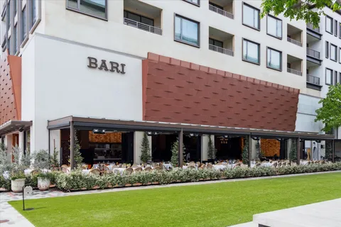 $1,190,000 | 2207 Bancroft Lane, Unit 1606, Houston, TX 77027