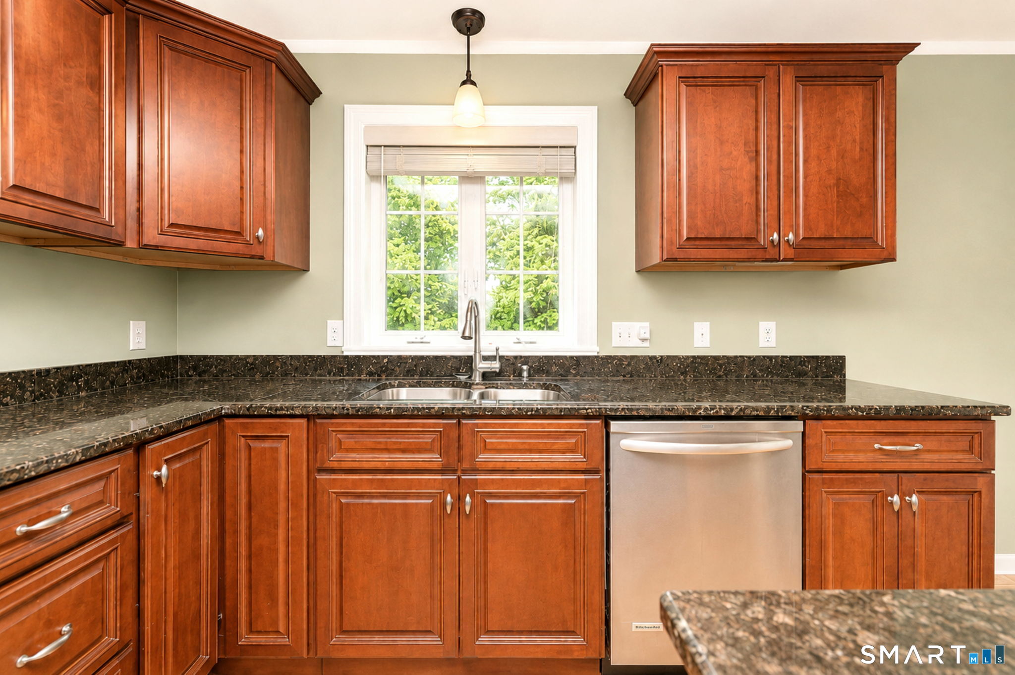 55 Allen Street New Britain, CT 06053 - Photo 13 of 39