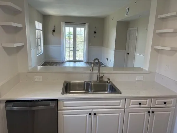 $2,200 | 1200 Town Center Drive, Unit 427, Jupiter, FL 33458