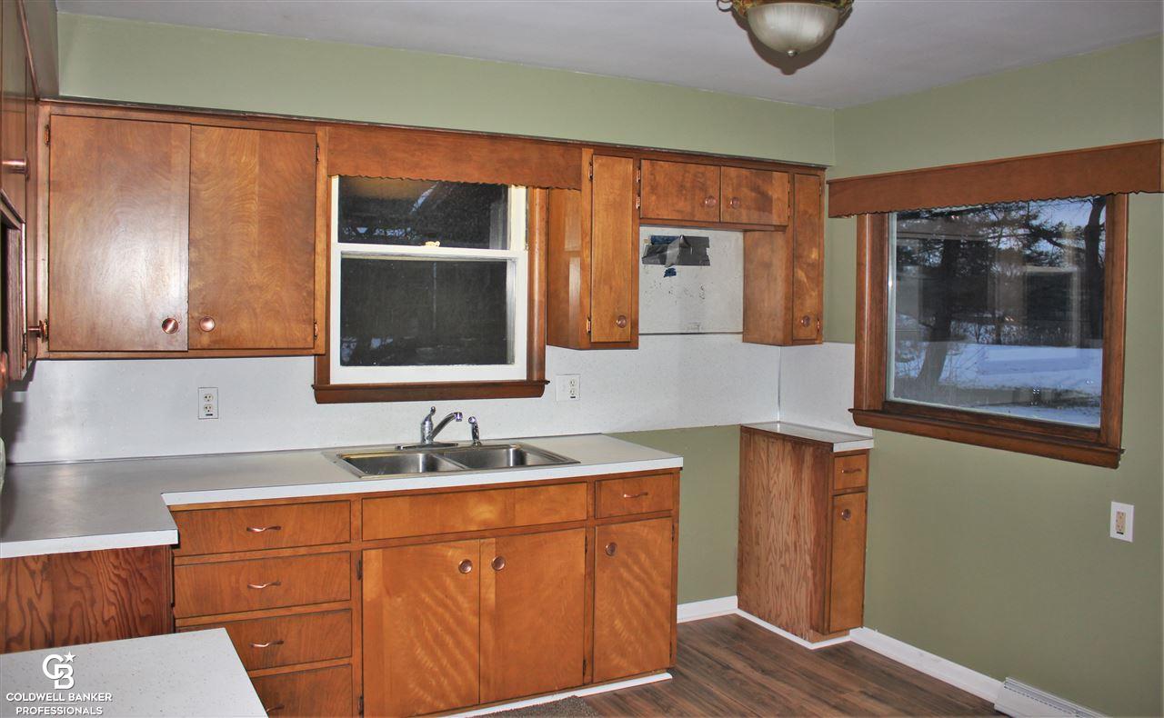 8594 Morris Road Goodells, MI 48027 - Photo 7 of 21 31369752-6.JPG