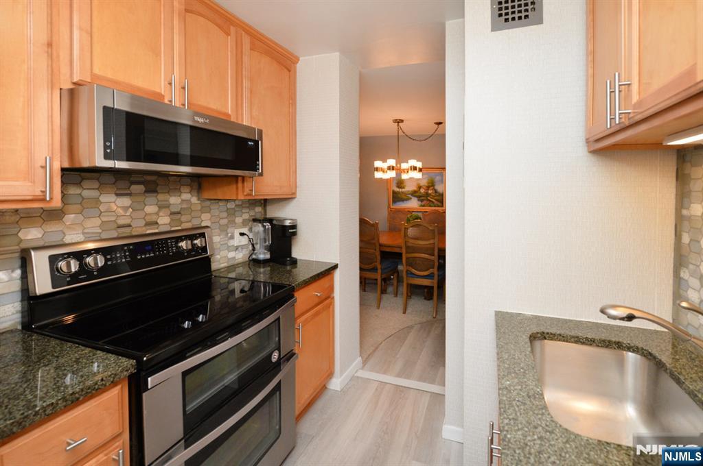 265 Main Street, Unit 509 Ridgefield Park, NJ 07660 - Photo 10 of 31