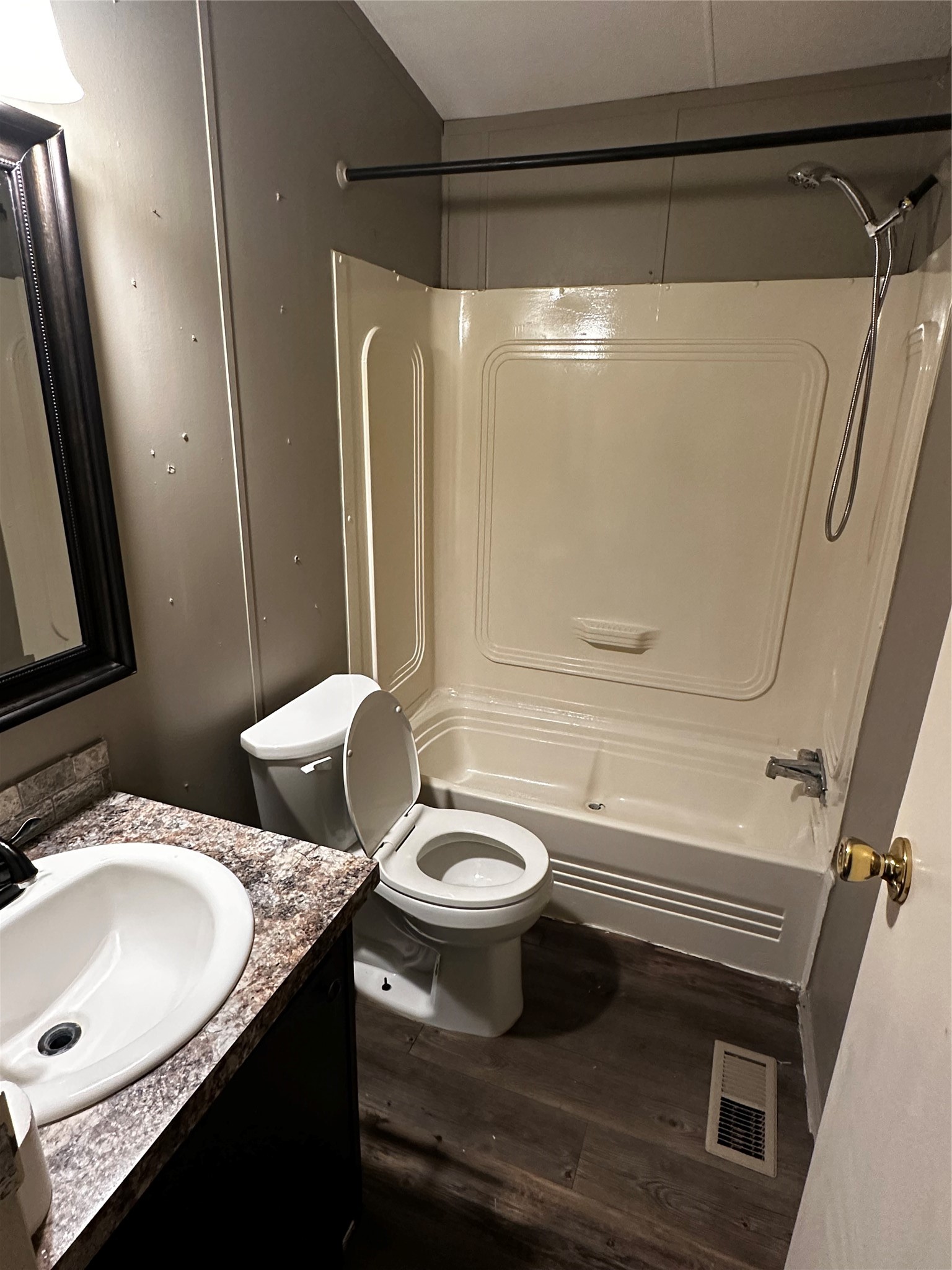 2021 North Battlebell Road, Unit 40 Highlands, TX 77562 - Photo 3 of 7