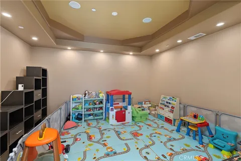 $1,899,000 | 4630 Esparto Street, Woodland Hills, CA 91364