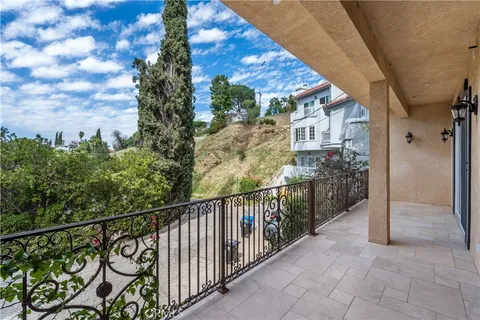 $1,899,000 | 4630 Esparto Street, Woodland Hills, CA 91364
