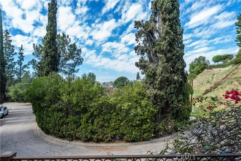 $1,899,000 | 4630 Esparto Street, Woodland Hills, CA 91364
