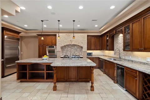 $1,899,000 | 4630 Esparto Street, Woodland Hills, CA 91364