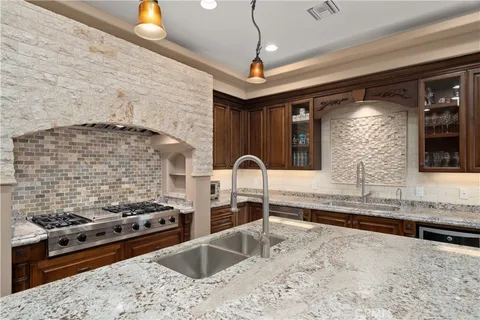 $1,899,000 | 4630 Esparto Street, Woodland Hills, CA 91364