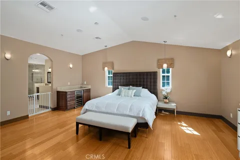 $1,899,000 | 4630 Esparto Street, Woodland Hills, CA 91364