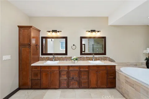 $1,899,000 | 4630 Esparto Street, Woodland Hills, CA 91364