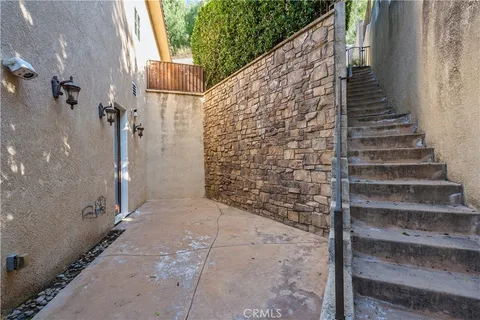 $1,899,000 | 4630 Esparto Street, Woodland Hills, CA 91364