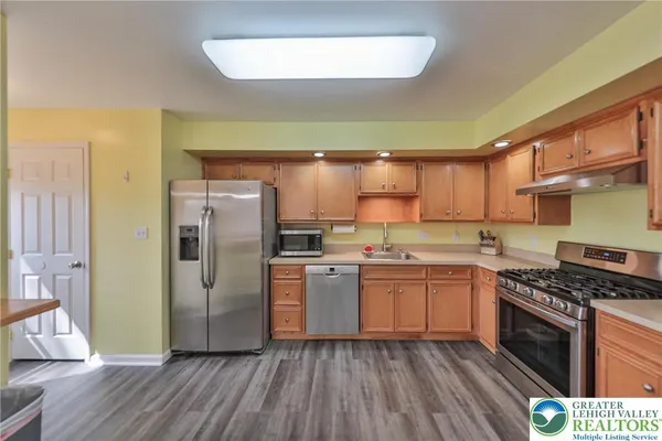$349,900 | 136 Cornerstone Place, Whitehall, PA 18052