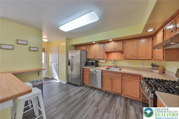 $349,900 | 136 Cornerstone Place, Whitehall, PA 18052