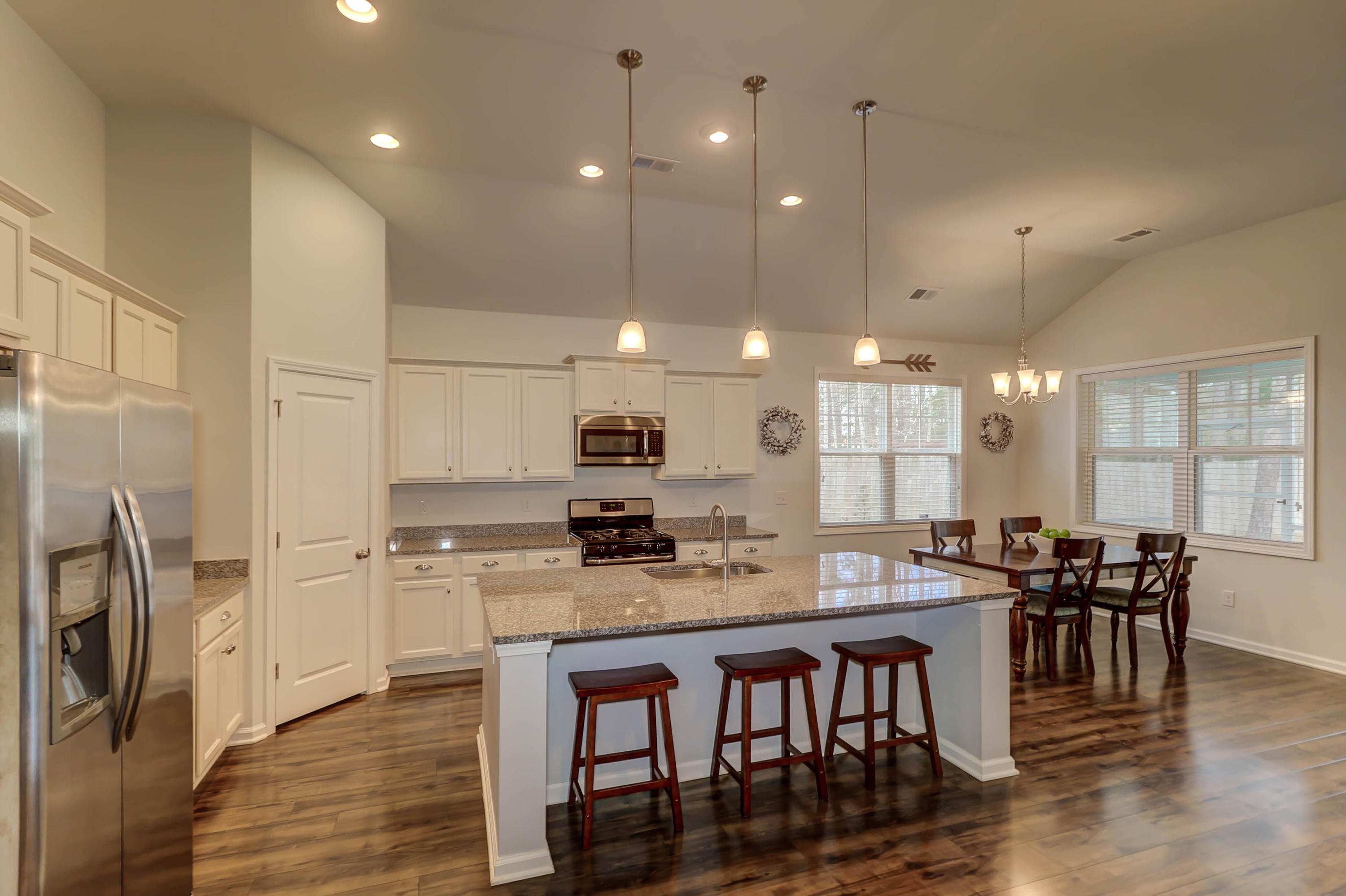 610 Kilarney Road Summerville, SC 29483 - Photo 11 of 43 610 Kilarney (17)