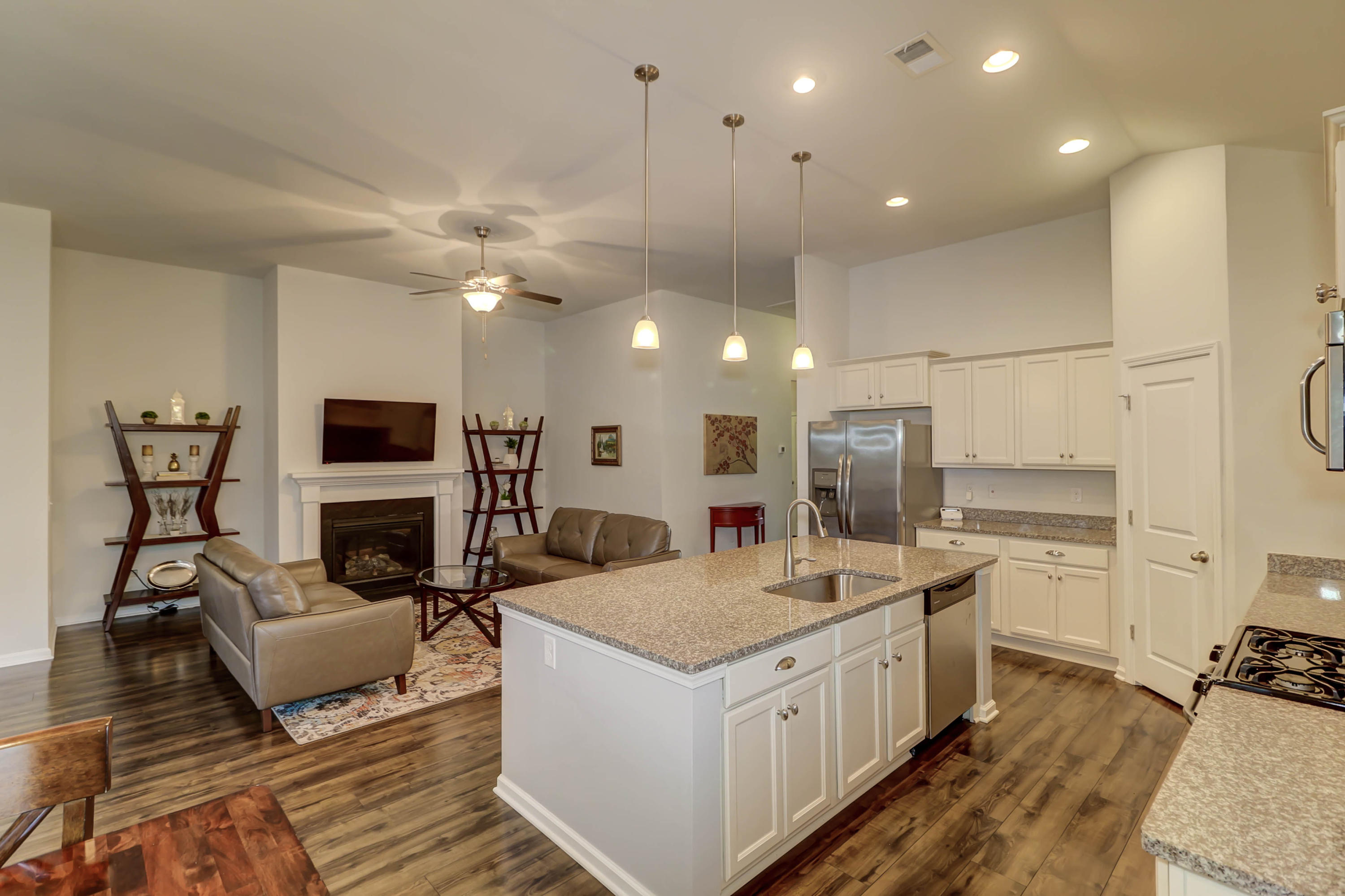 610 Kilarney Road Summerville, SC 29483 - Photo 13 of 43 610 Kilarney (21)