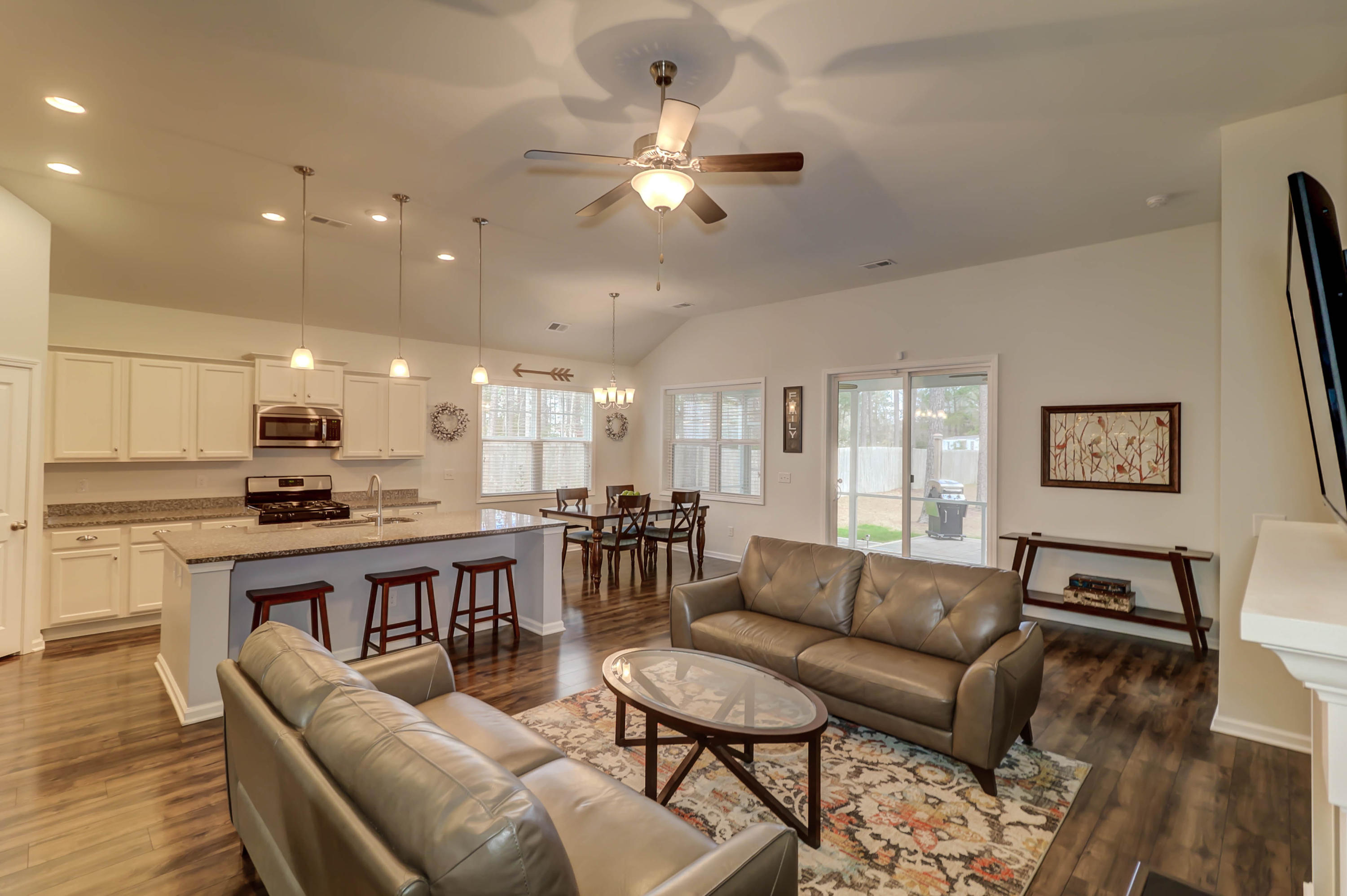 610 Kilarney Road Summerville, SC 29483 - Photo 6 of 43 610 Kilarney (16)