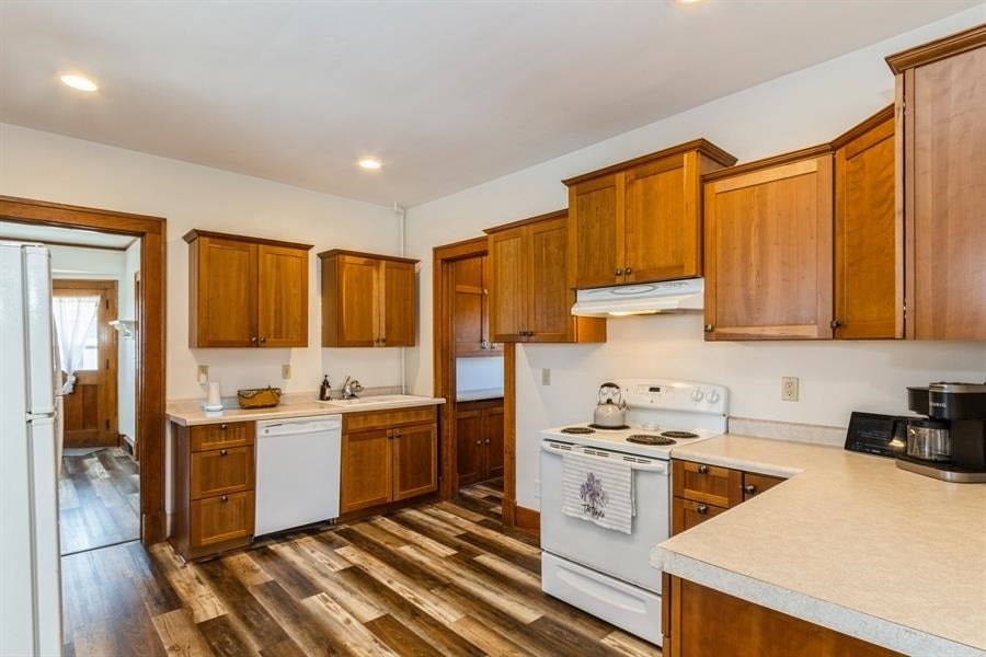 302 East 5th Street Solon, IA 52333 - Photo 10 of 34 Gallery Image 10
