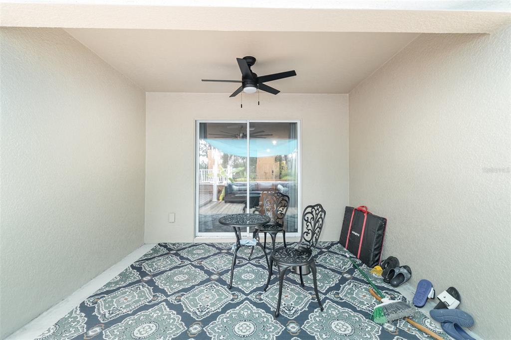 7065 North Heritage Drive Dunnellon, FL 34434 - Photo 18 of 30 a view of a workspace with furniture
