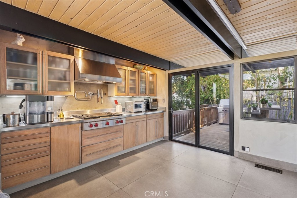 21090 Rios Street Woodland Hills, CA 91364 - Photo 22 of 56