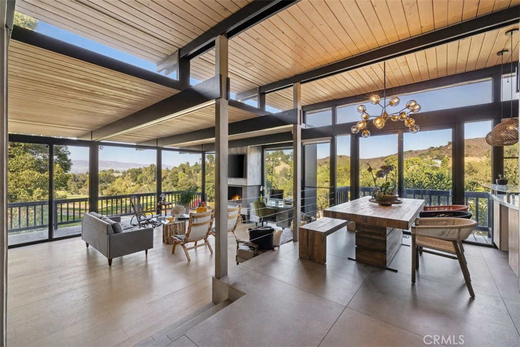 21090 Rios Street Woodland Hills, CA 91364 - Photo 8 of 56