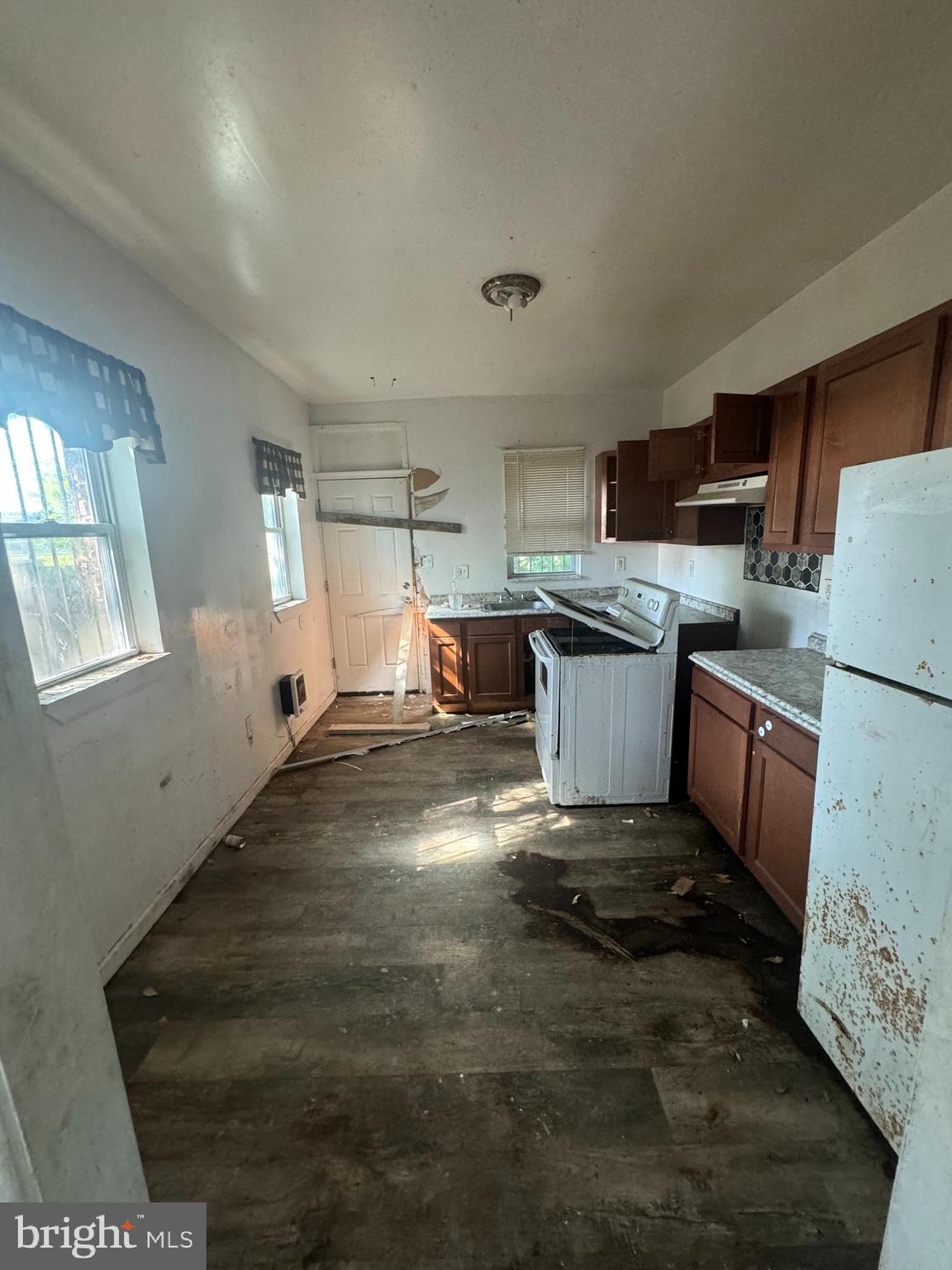1936 Harrison Street Philadelphia, PA 19124 - Photo 2 of 8