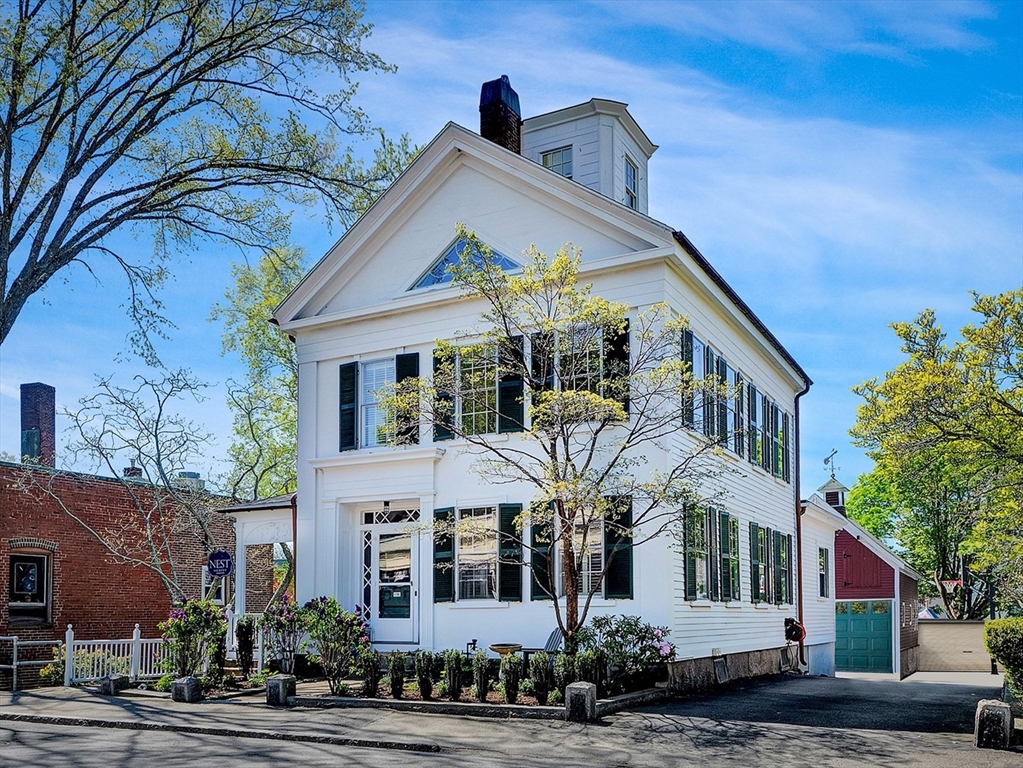 21 Union Street Manchester, MA 01944 - Photo 1 of 29