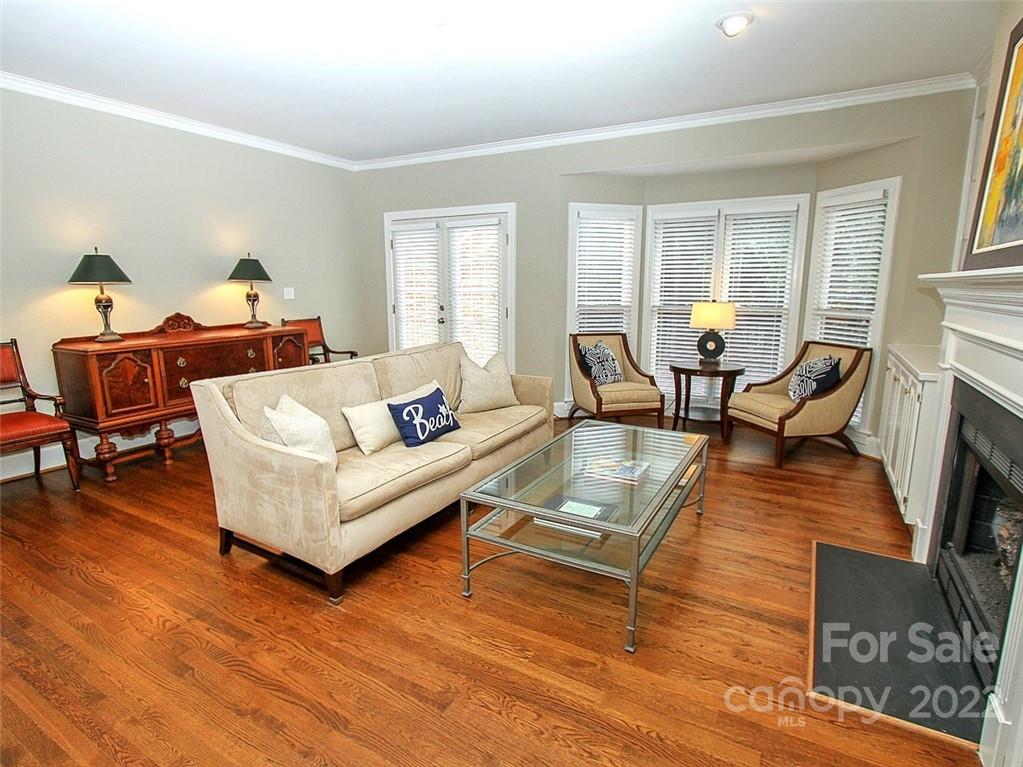 4607 Curraghmore Road Charlotte, NC 28210 - Photo 6 of 31 Gallery Image 6