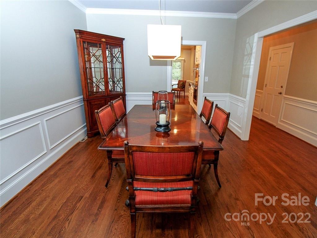 4607 Curraghmore Road Charlotte, NC 28210 - Photo 8 of 31 Gallery Image 8