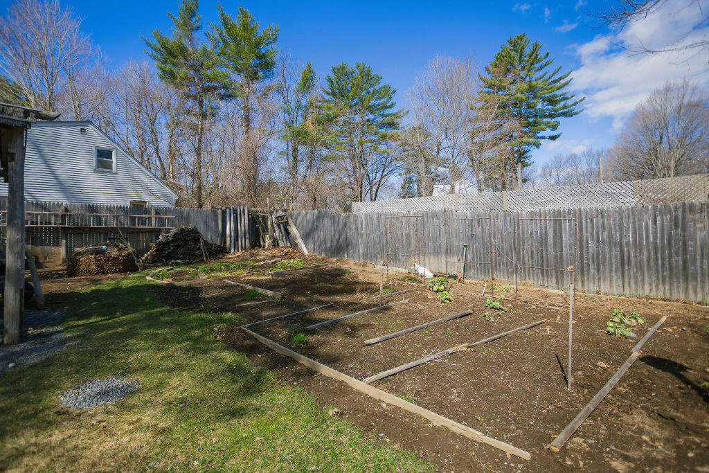 140 Maple Avenue Farmington, ME 04938 - Photo 46 of 63 taylor-kaminsky-photo-44