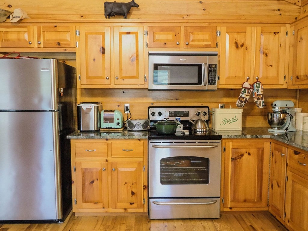 222 Wedgewood Ridge Lane Fancy Gap, VA 24328 - Photo 14 of 39 Gallery Image 14