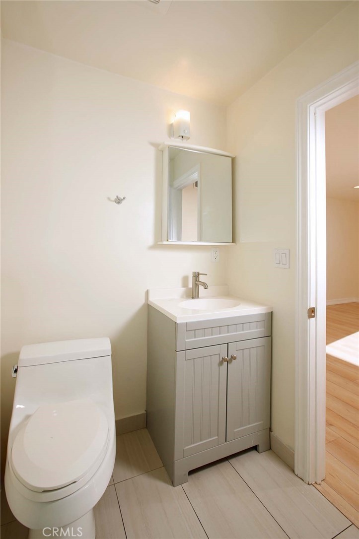 570 West Stocker Street Glendale, CA 91202 - Photo 25 of 35