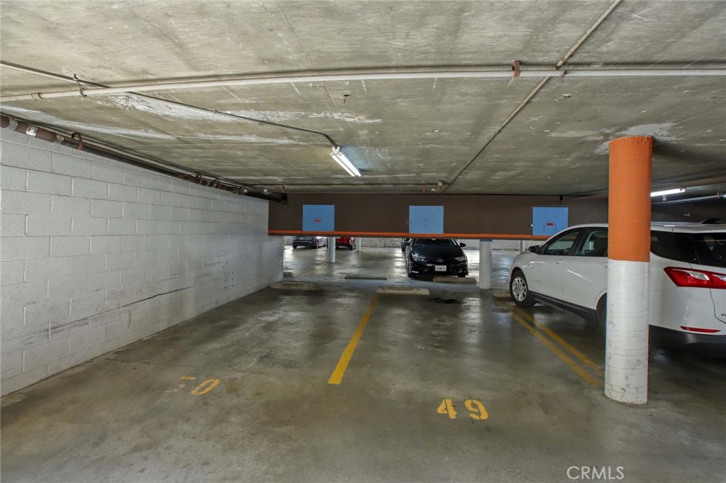 570 West Stocker Street Glendale, CA 91202 - Photo 30 of 35 2 side by side parking spots