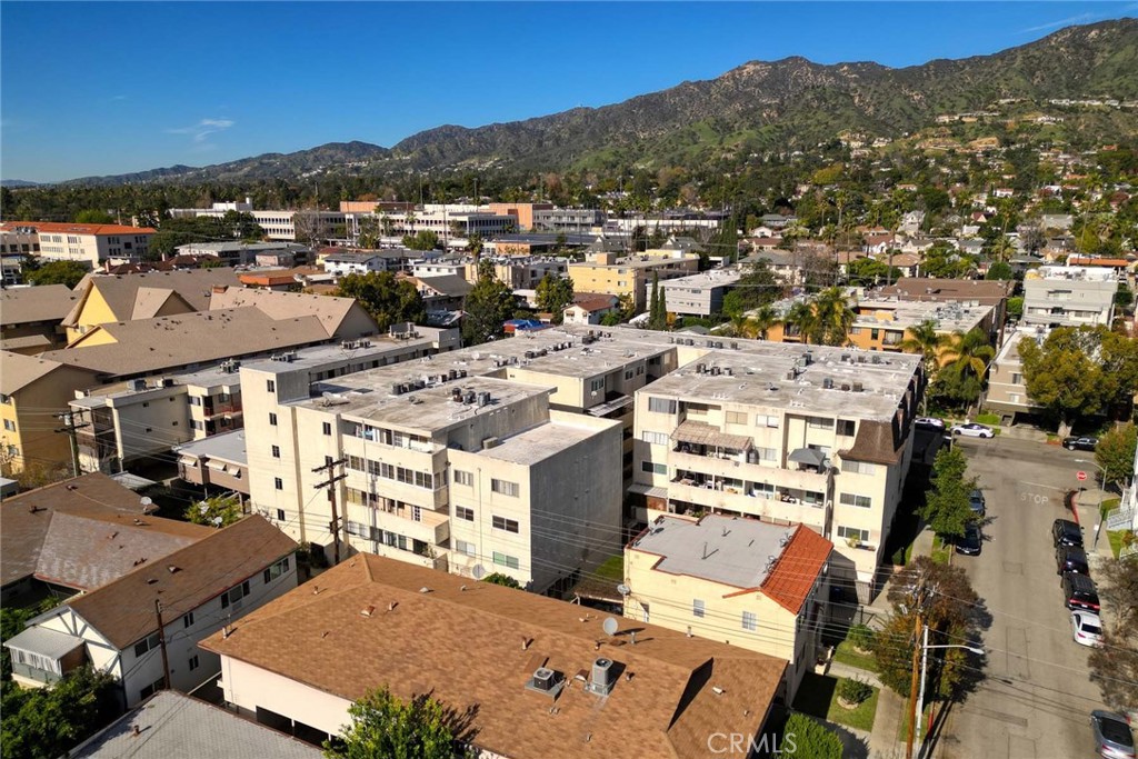 570 West Stocker Street Glendale, CA 91202 - Photo 34 of 35