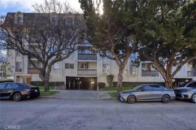 $649,000 | 570 West Stocker Street, Glendale, CA 91202