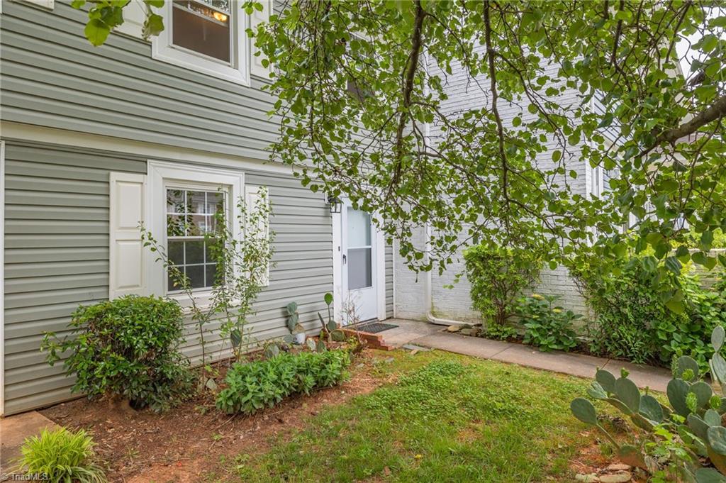 5731 Bramblegate Road, Unit D Greensboro, NC 27409 - Photo 22 of 23 Gallery Image 22