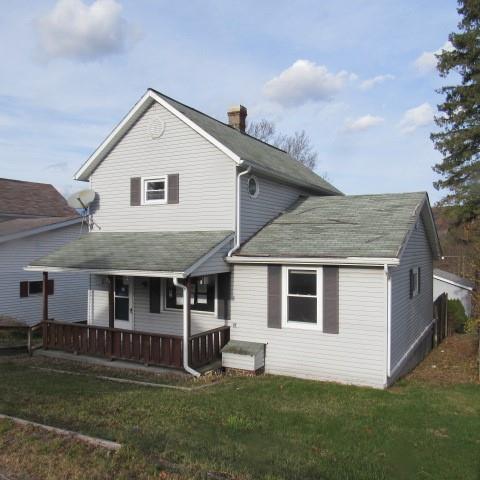 39 2nd Street Cairnbrook, PA 15924 - Photo 4 of 28 a view of a yard in front of a house