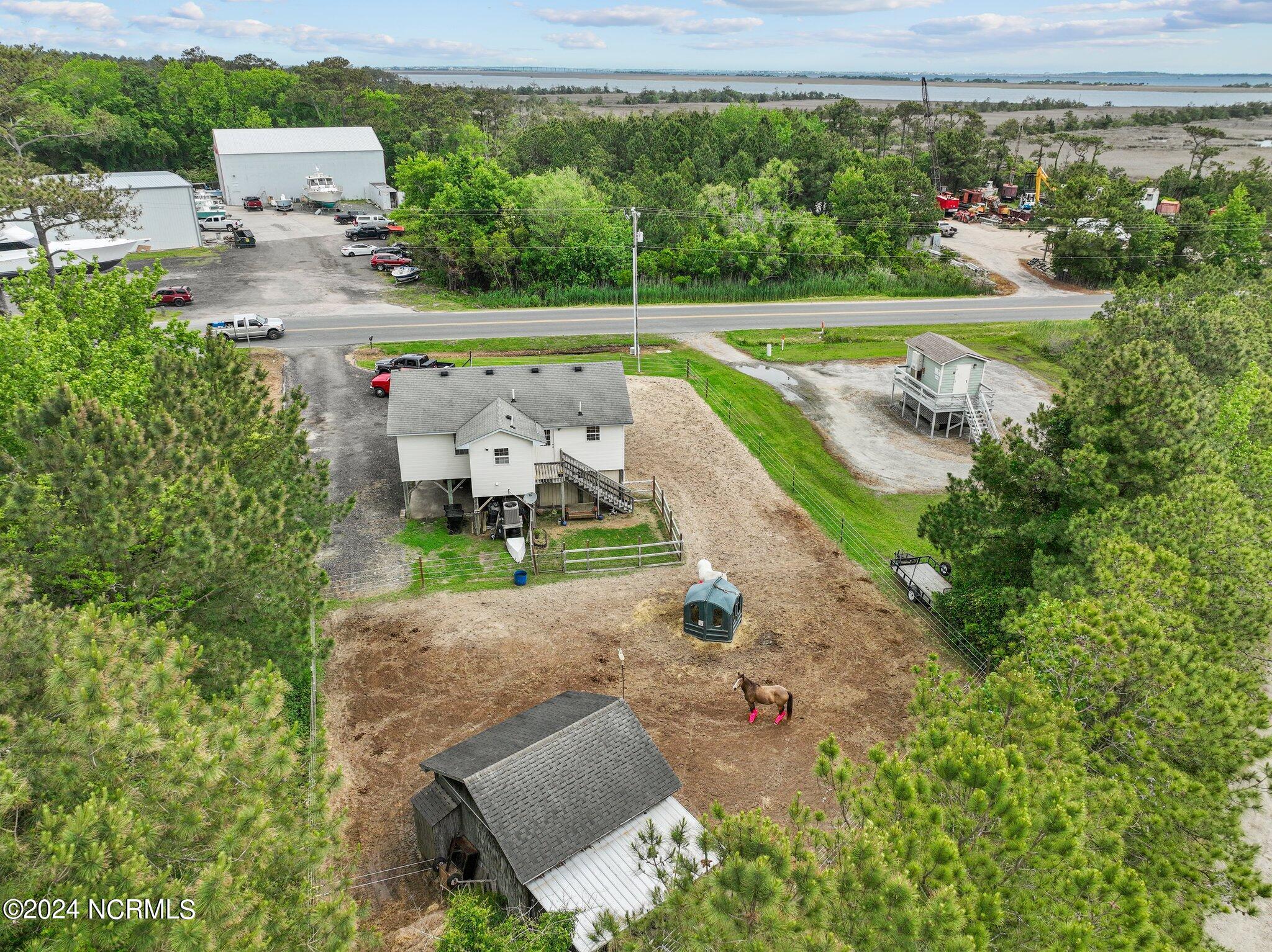 232 Harbor Road Wanchese, NC 27981 - Photo 16 of 49 16-web-or-mls-DJI_0358