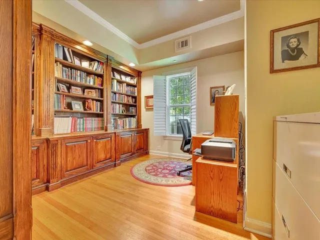 $539,000 | 402 South Bynum Street, Lufkin, TX 75904