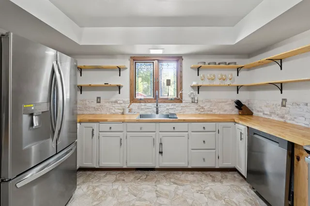 $295,900 | W4609 South Pearl Lake Road, Redgranite, WI 54970