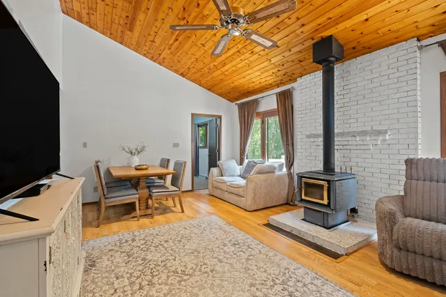 $295,900 | W4609 South Pearl Lake Road, Redgranite, WI 54970