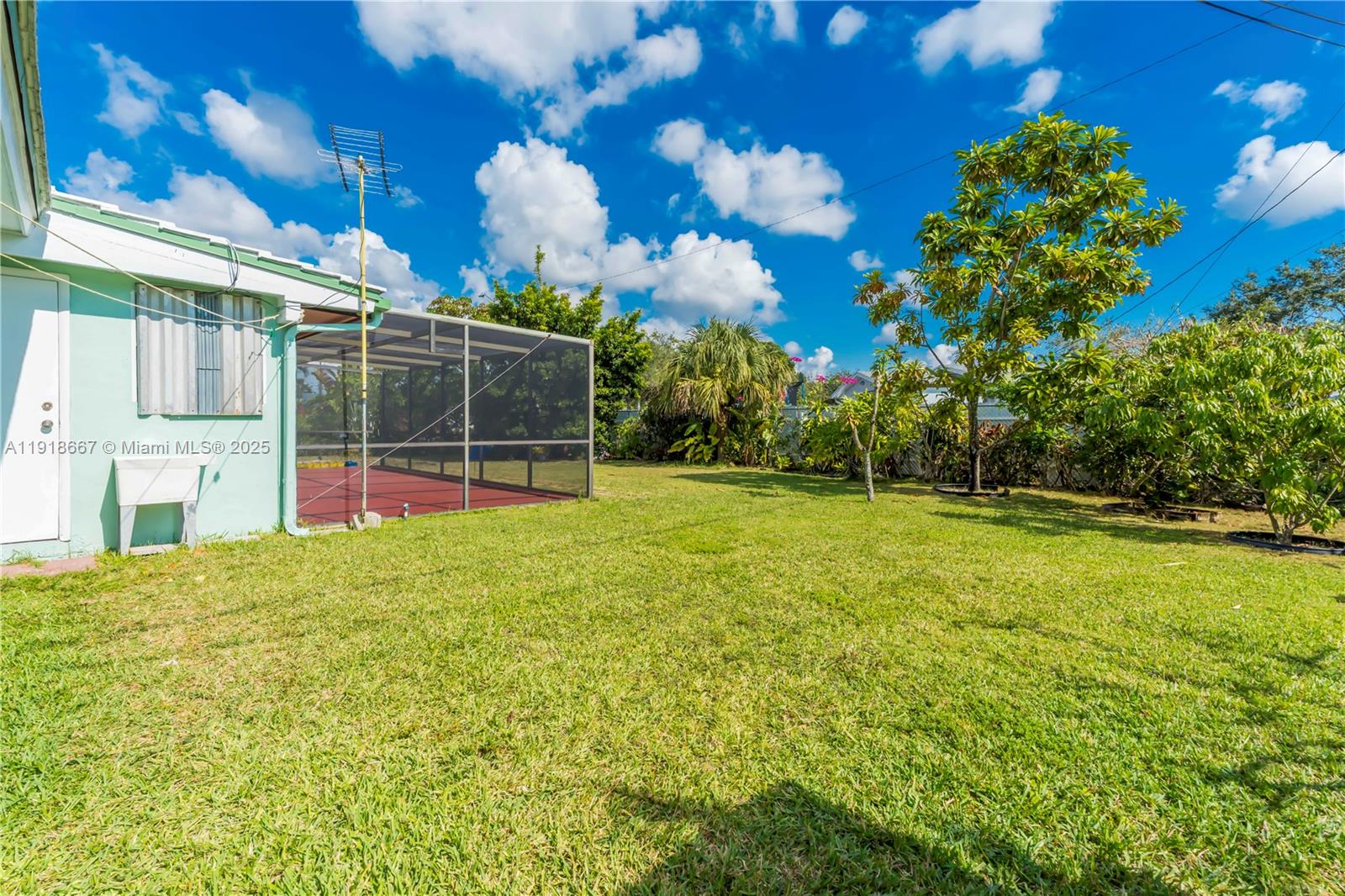 16001 Southwest 98th Avenue Miami, FL 33157 - Photo 18 of 22