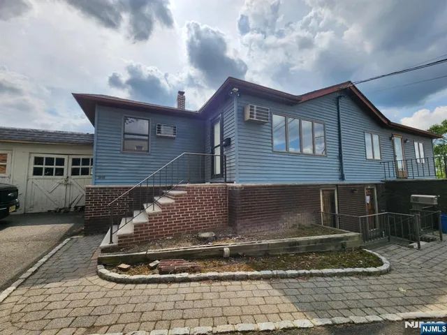 $2,000 | 99 Belmount Avenue, North Arlington, NJ 07031