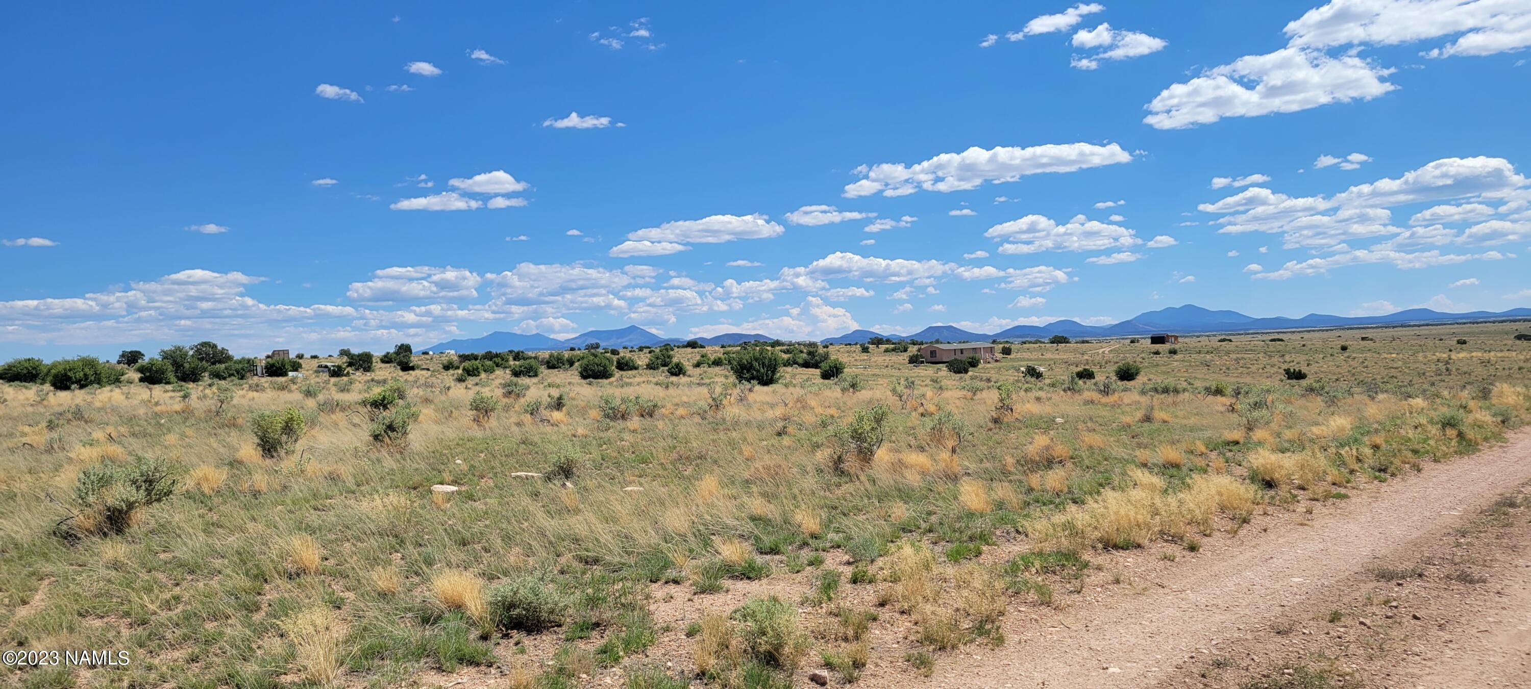 854 East Floye Road Williams, AZ 86046 - Photo 5 of 9 20230830_132236