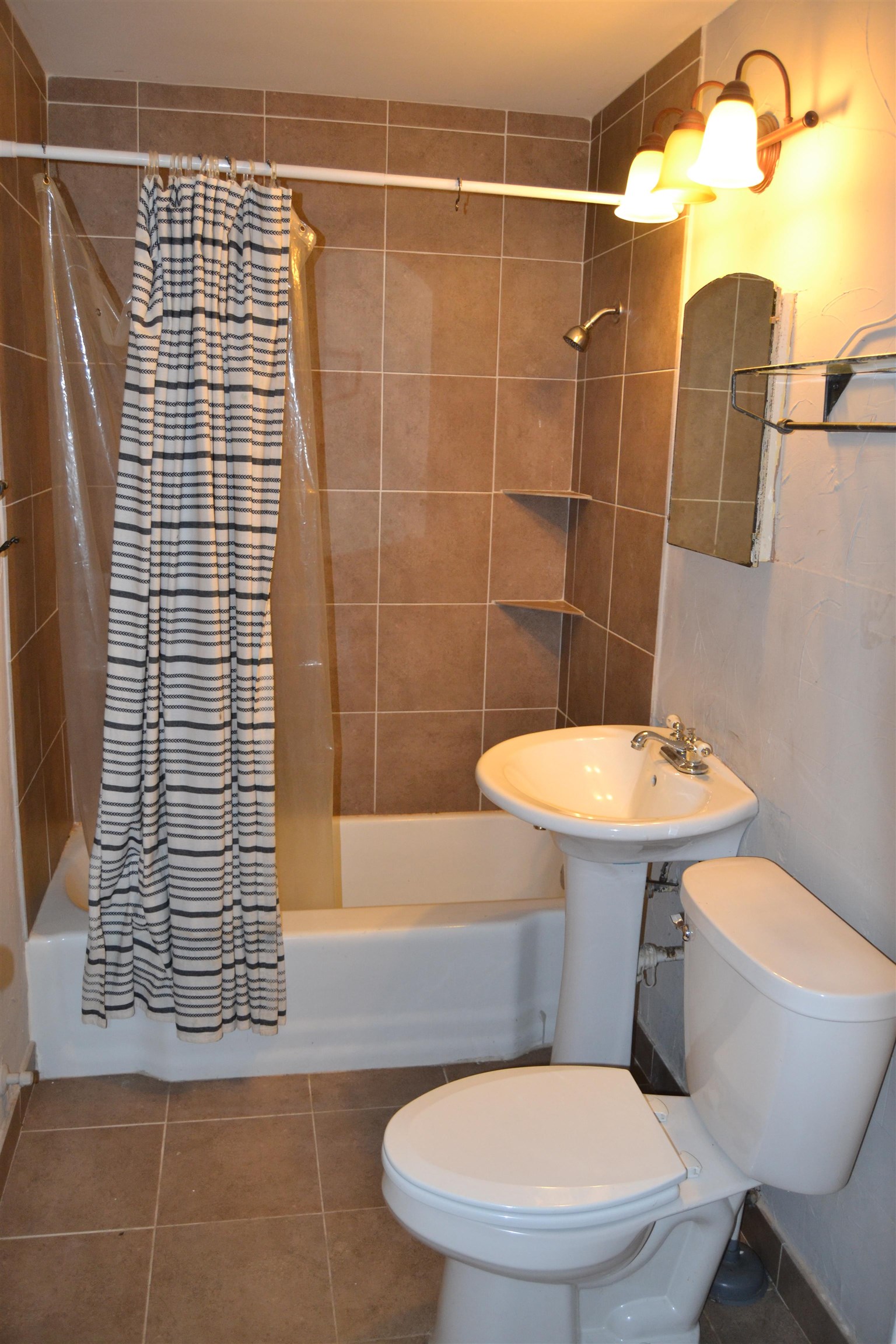 1328 Marcia Road Memphis, TN 38117 - Photo 15 of 20