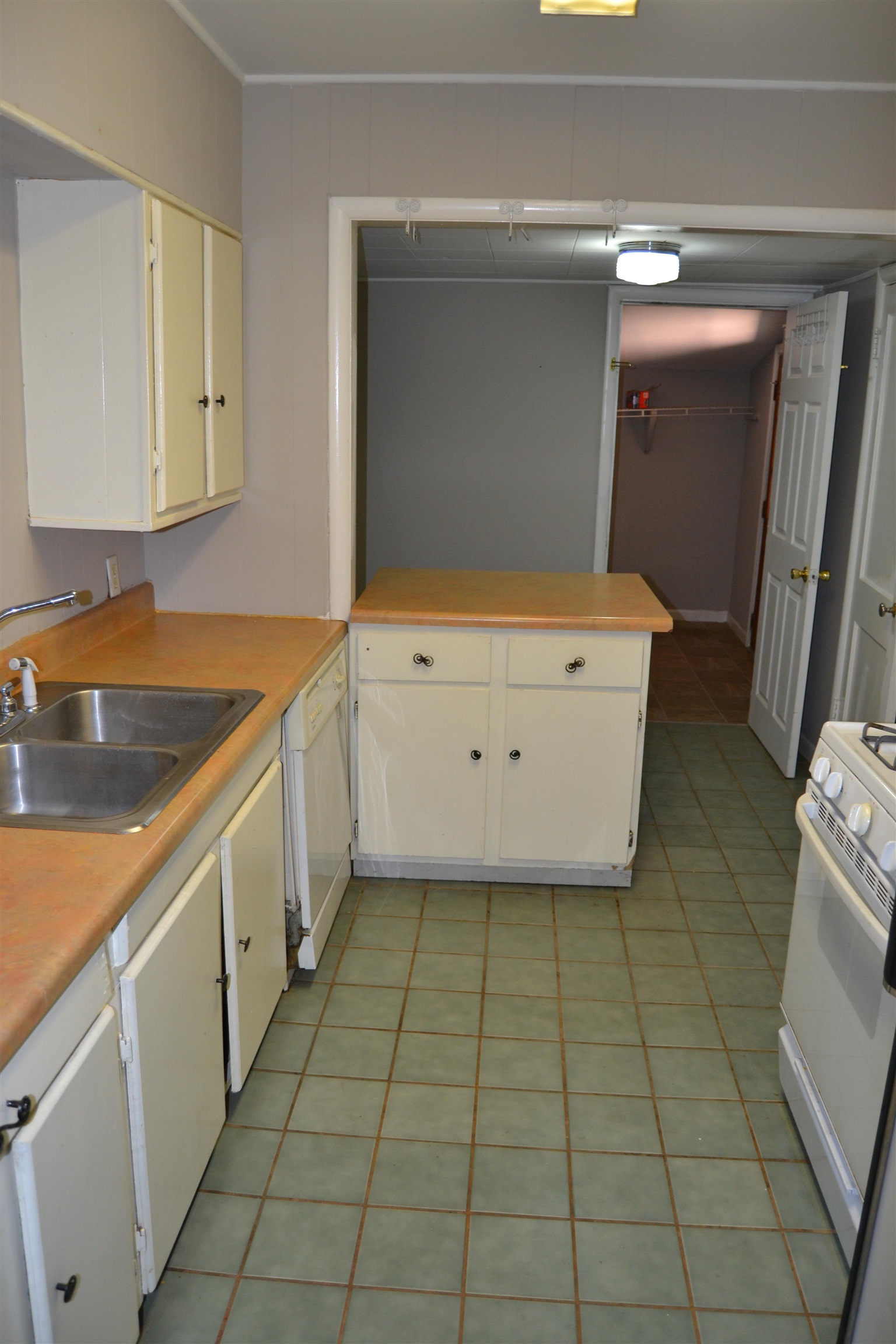 1328 Marcia Road Memphis, TN 38117 - Photo 17 of 20