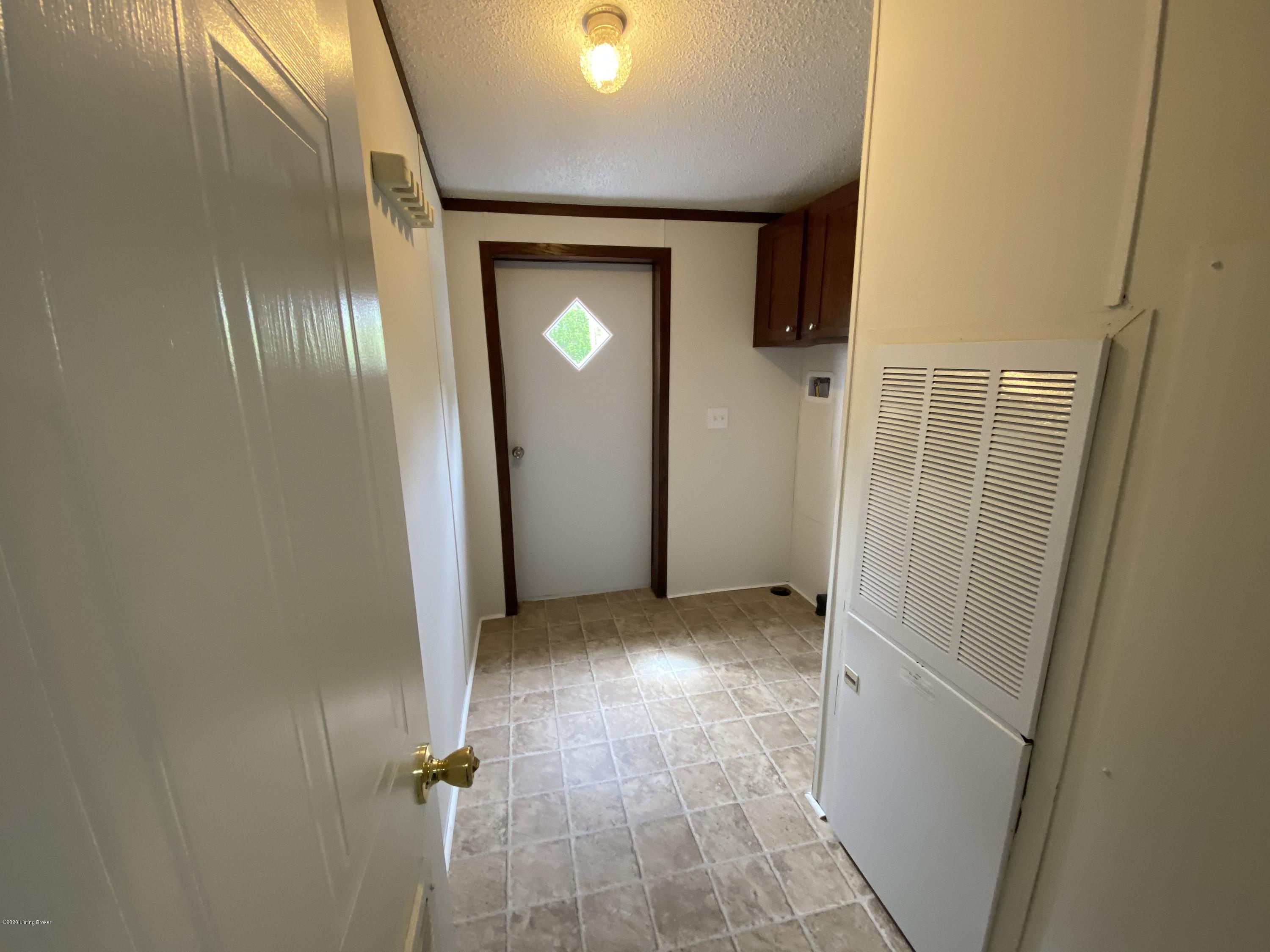 1582 Needham Road Eastview, KY 42732 - Photo 11 of 20 IMG_1063