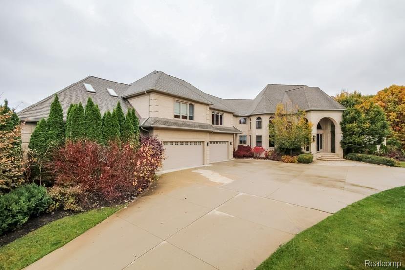 4355 Hickory Ridge Plymouth, MI 48170 - Photo 3 of 88 002-Front_View-1301088-mls.jpg
