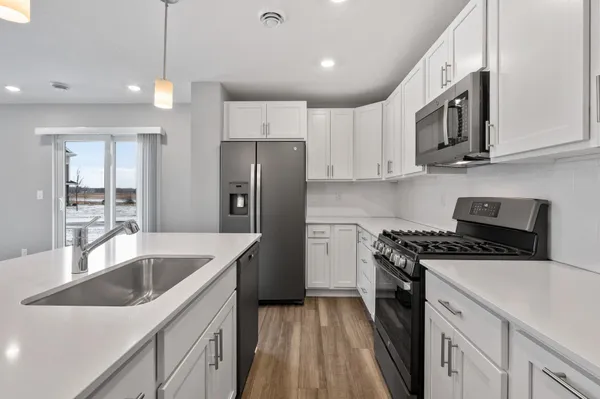 $2,500 | 11032 Zest Street Northeast, Unit D, Blaine, MN 55449